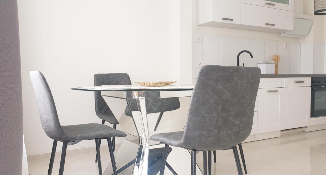 Moderne Zweizimmerwohnung Ессен Екстер'єр фото